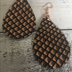 Genuine leather teardrop earrings